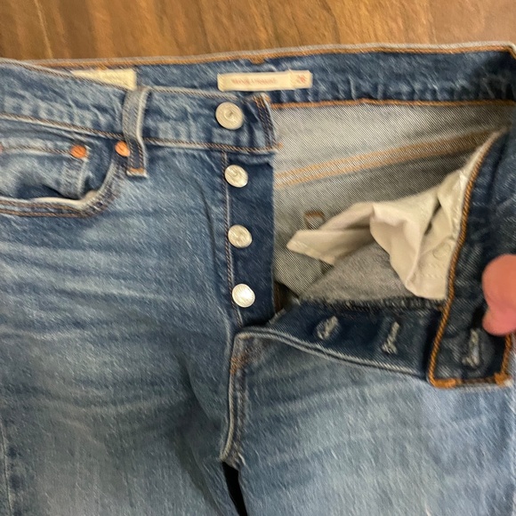 Levi Wedgie Women's Blue Jeans- Straight Ankle - Picture 2 of 4